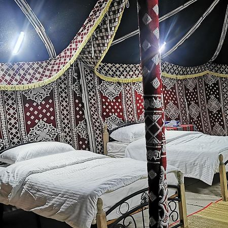 Desert Wonders Camp Ḩawīyah Exterior foto