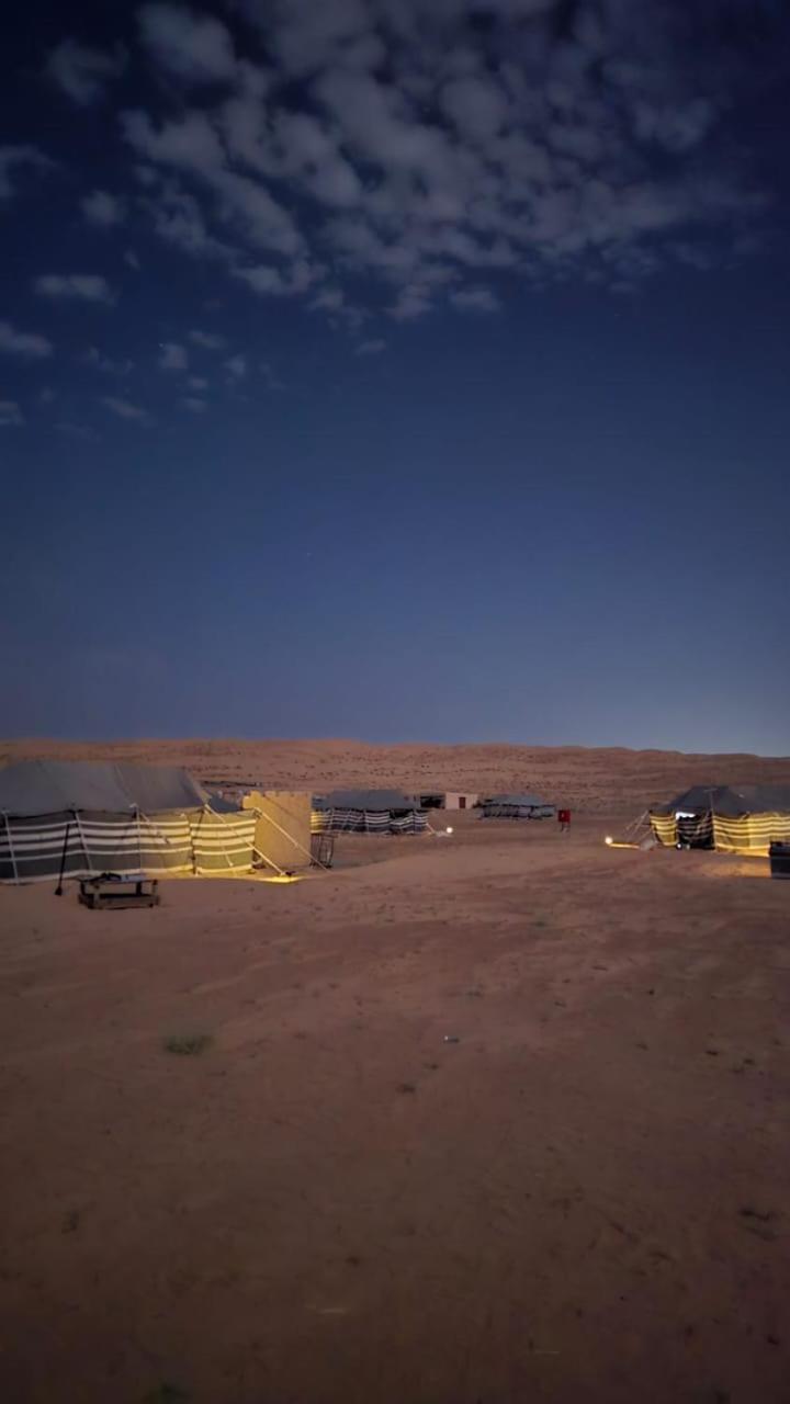 Desert Wonders Camp Ḩawīyah Exterior foto