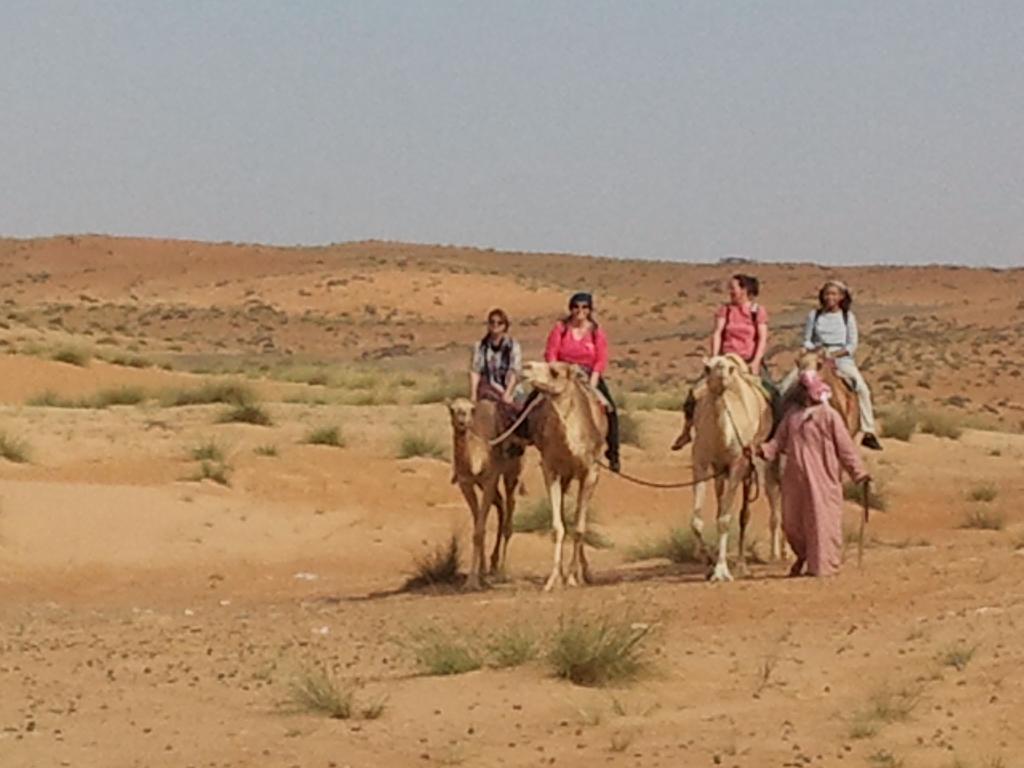 Desert Wonders Camp Ḩawīyah Exterior foto