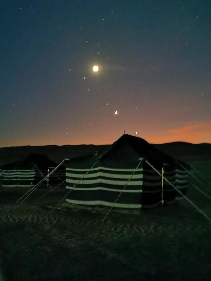 Desert Wonders Camp Ḩawīyah Exterior foto